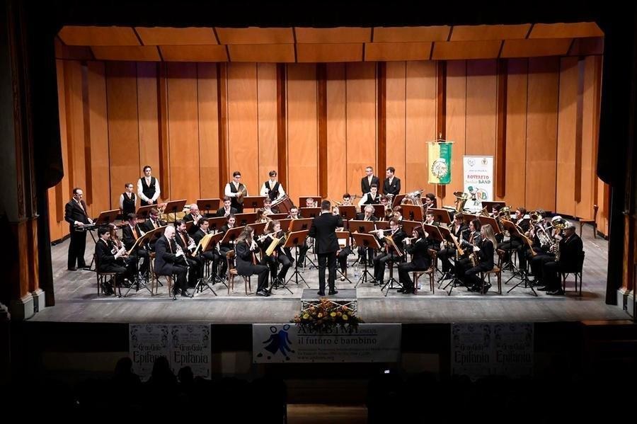 BANDE IN PIAZZA APS MUSICA CITTADINA RICCARDO ZANDONAI