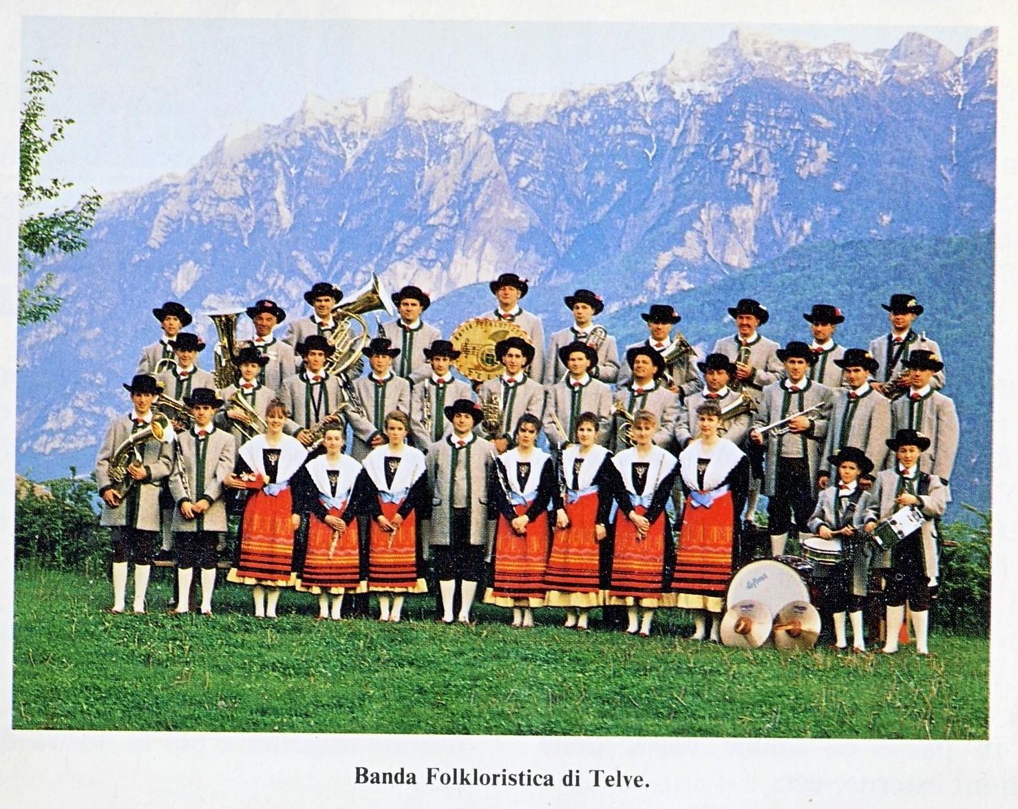 BANDA FOLKLORISTICA TELVE