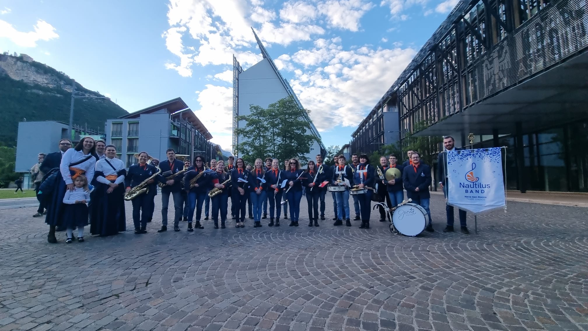 THE NAUTILUS BAND aps